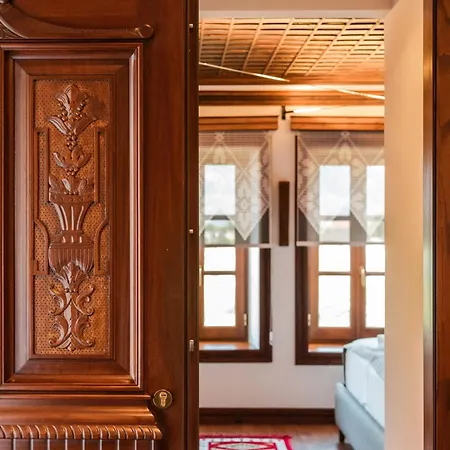 Dam Stone Boutique Hotel 3*