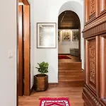 Dam Stone Boutique מלון Gjirokastër