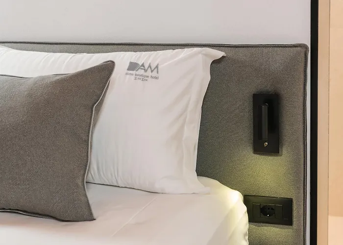 Dam Stone Boutique Hotel 3*