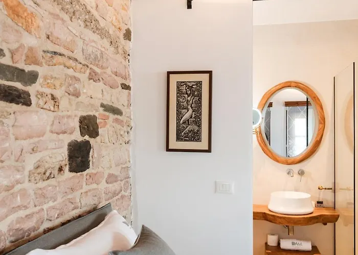 Hotel Dam Stone Boutique 3*